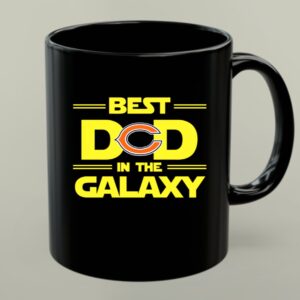 Best Dad in the Galaxy Chicago Bears Fan Tribute with Iconic Mug 1.jpg