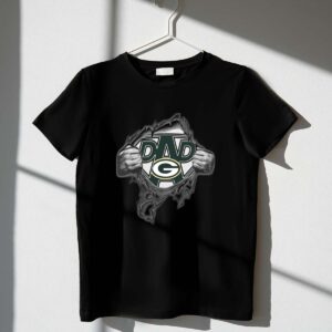 Green Bay Packers Super Dad Breaking 1 T Shirt.jpg