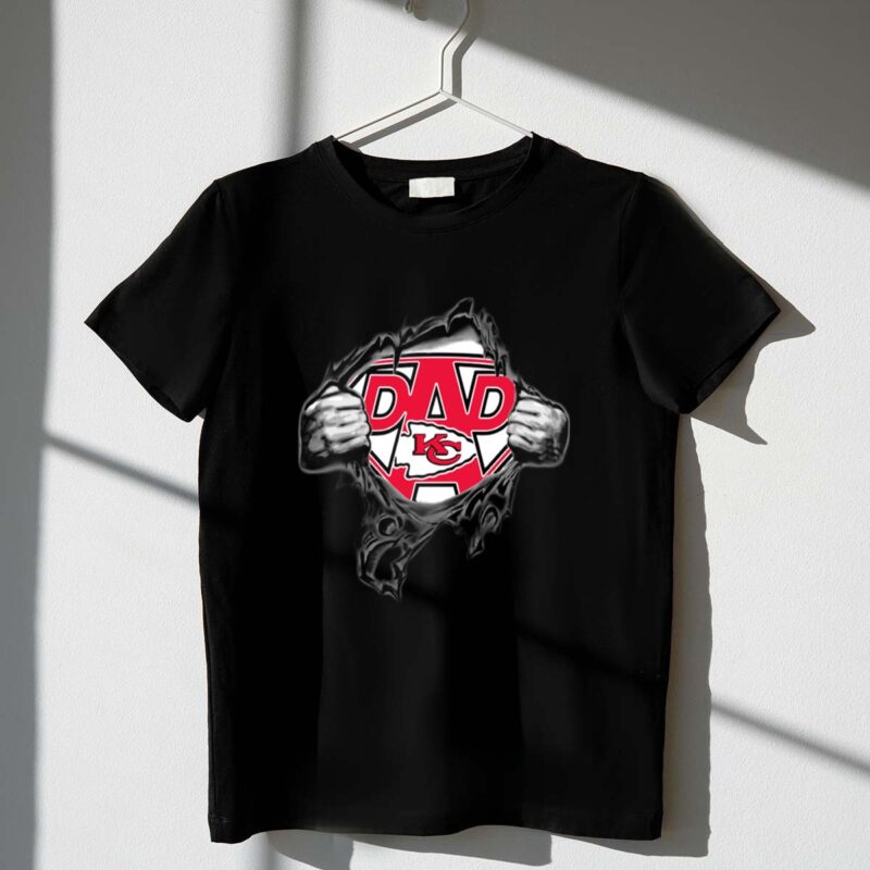 Kansas City Chiefs Super Dad Emblem 1 T Shirt.jpg