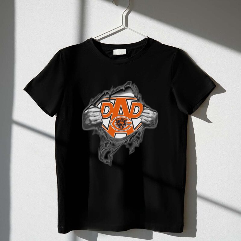 Super Dad Chicago Bears Blood Side 1 T Shirt.jpg