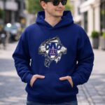 Super Dad New York Giants NY Logo Hands Ripping Open 8 Hoodie.jpg